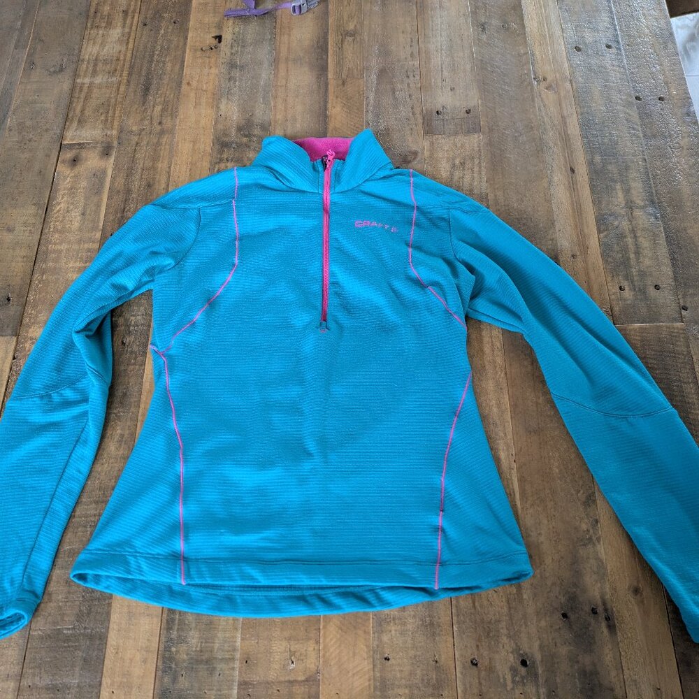 Craft Women’s Long Sleeve Half Zip Tee – Size M